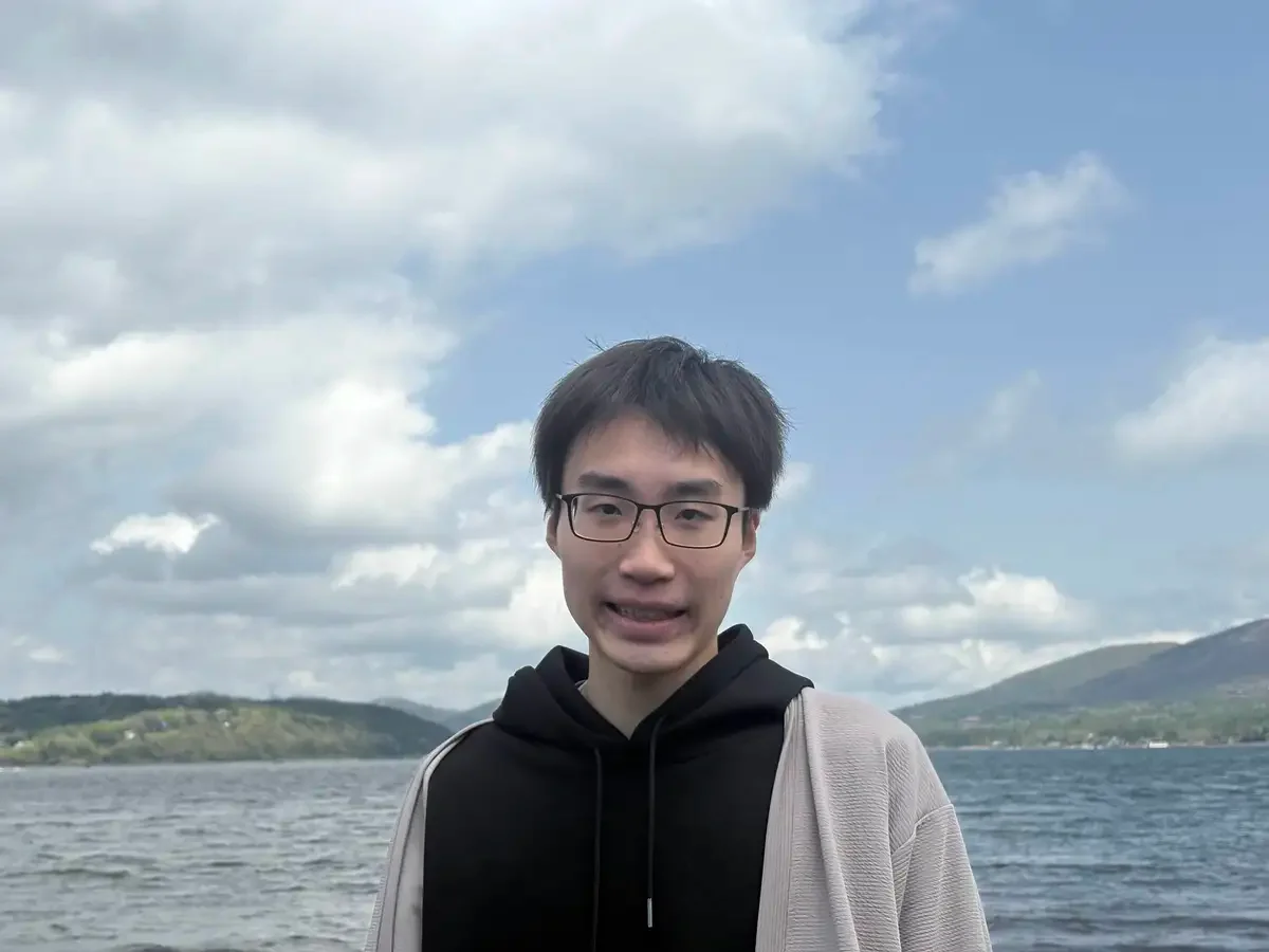 束原 秀弥